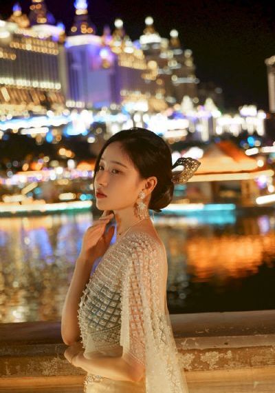 双性荡夫冰山美人h_蓝光韩国电影在线观看