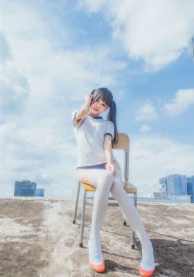 小松杏亚洲一区二区_BD国语电影免费在线